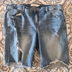 torrid boyfriend denim shorts size 18